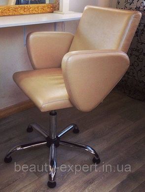 Парикмахерское кресло ROXIE VM848