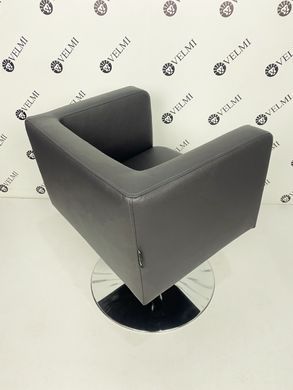 Кресло парикмахерское на гидравлике для клиентов салона красоты Roma VM805 Диск хром