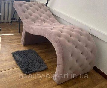 Широка анатомічна кушетка ПАЛАДА з каретною стяжкою та гудзиками